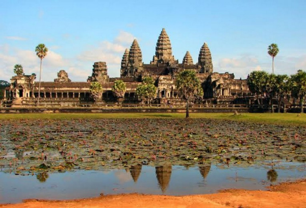 Đi Campuchia Có An Toàn Không 2026? An Ninh, Sức Khỏe, Bảo Hiểm & Lưu Ý