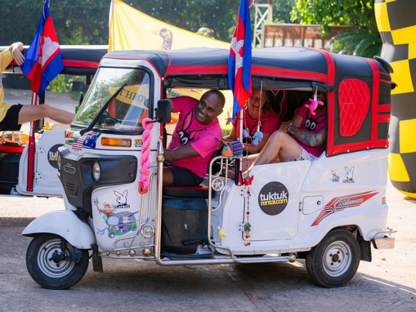 Mẹo Thuê Tuk Tuk Đi Quanh Angkor Cả Ngày: Giá Tham Khảo & Cách Trả Giá