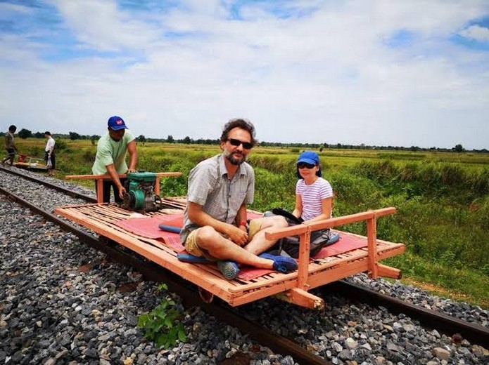 Tàu Tre Bamboo Train Battambang: Trải Nghiệm Thực Tế, Giá Vé & Lưu Ý