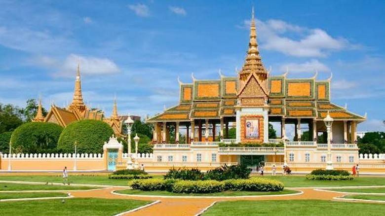 Đi Campuchia Cần Dự Trù Những Khoản Phí Nào? Vé Angkor, Phí Tham Quan & Tip