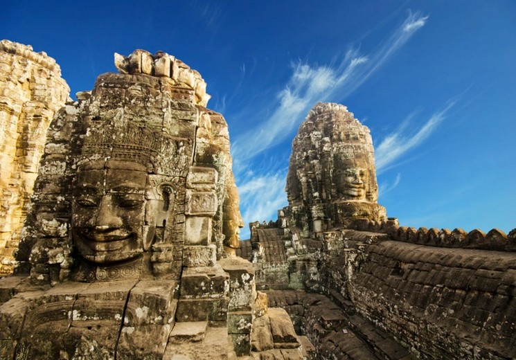 Đền Bayon Angkor Thom: Hàng Trăm Khuôn Mặt Đá Bí Ẩn & Ý Nghĩa Kiến Trúc