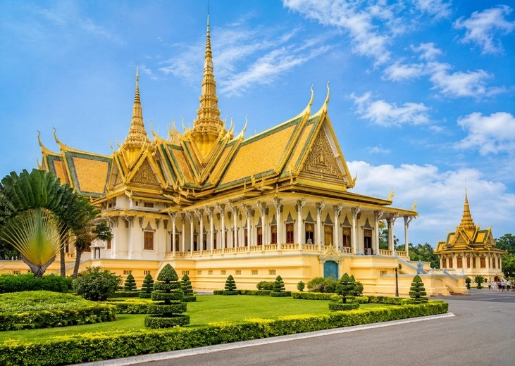 Cung Điện Hoàng Gia Phnom Penh: Tham Quan Gì, Giờ Mở Cửa Và Trang Phục