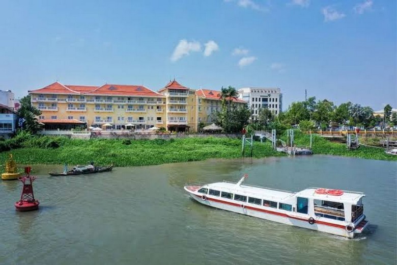 Đi Đường Bộ Từ Hà Nội Sang Campuchia: Qua Cửa Khẩu Nào, Mất Bao Lâu?